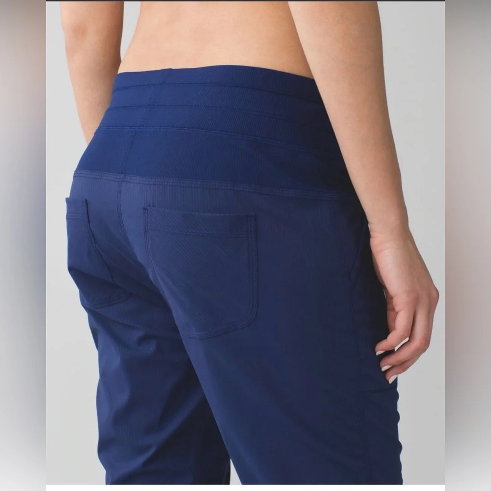 Lululemon Street To Studio Pant II Size: 6 Hero Blue